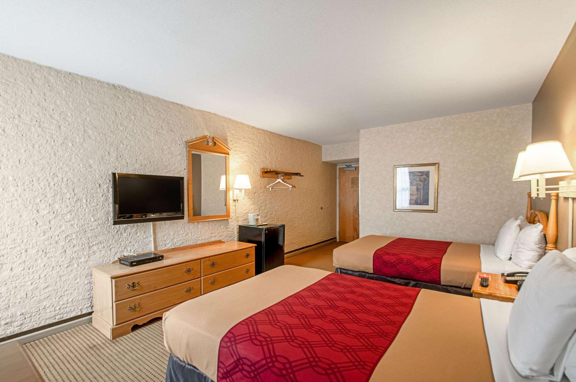 Econo Lodge Metro Arlington Exterior foto
