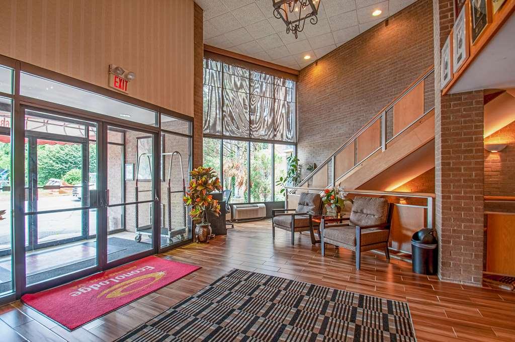 Econo Lodge Metro Arlington Interior foto